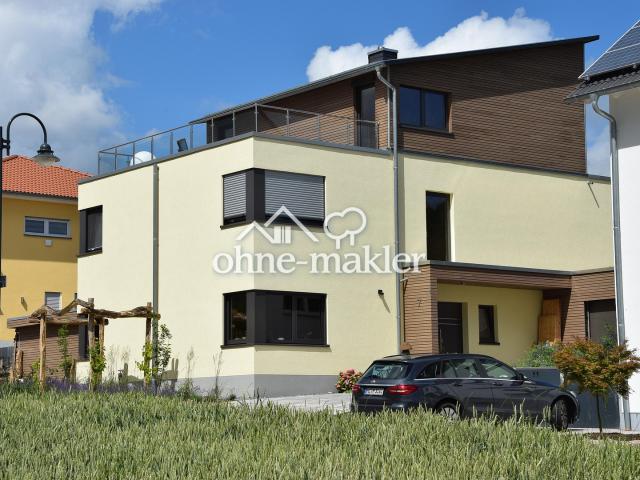 Provisionsfrei Architektur trifft Natur: Lichtdurchflutetes Holzhaus mit Traumgarten & Fernblick
