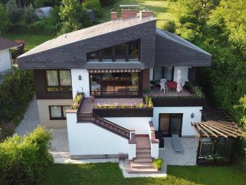 Haus zum Verkauf in 3032 - Parkplatz, Terrasse