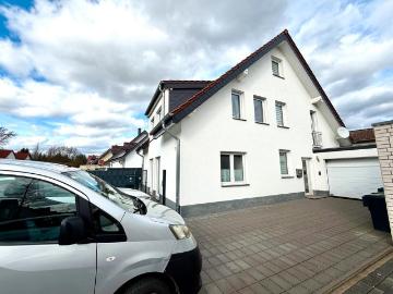 Provisionsfrei! Attraktives & modernes Einfamilienhaus
