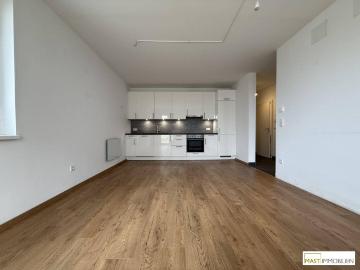 PROVISIONSFREI Beeindruckend aufgeteilte 3 Zimmer Garten Wohnung inkl. EWE Einbauküche in Pixendorf