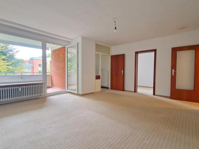 Provisionsfrei & bezugsfrei: 1,5 Zimmer Wohnung mit Balkon
