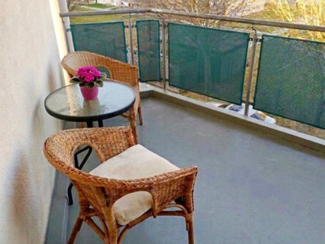 Provisionsfrei* ! Blick ins Grüne ! ruhige WOHNUNG * sonniger BALKON * Stellplatz in Tiefgarage * DRESDEN REICK