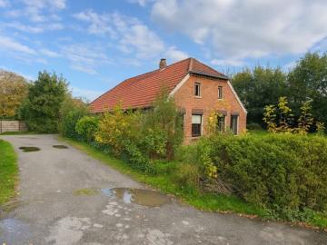 PROVISIONSFREI: Charmantes Landhaus mit großem Grundstück und Scheune – Ihr Platz für neue Ideen