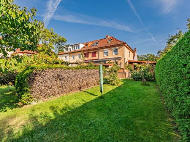 Provisionsfrei+ Charmantes Zuhause mit großem Garten – Reihenendhaus in gewachsener Wohnlage