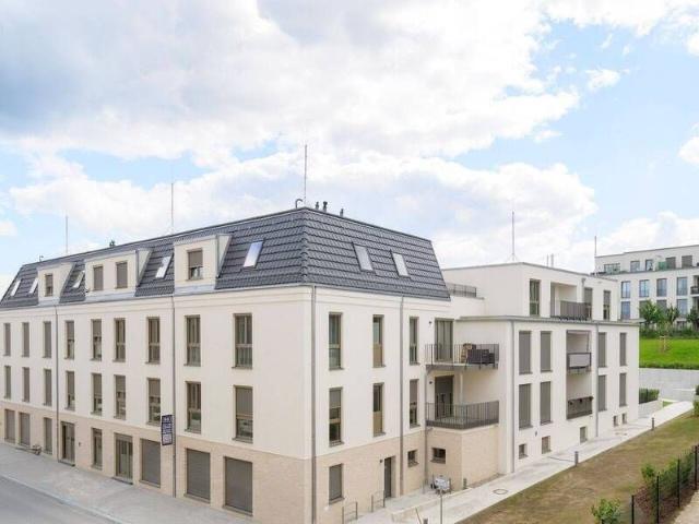 provisionsfrei + EBK + 2 oder 3 Zimmer Dachgeschosswohnung