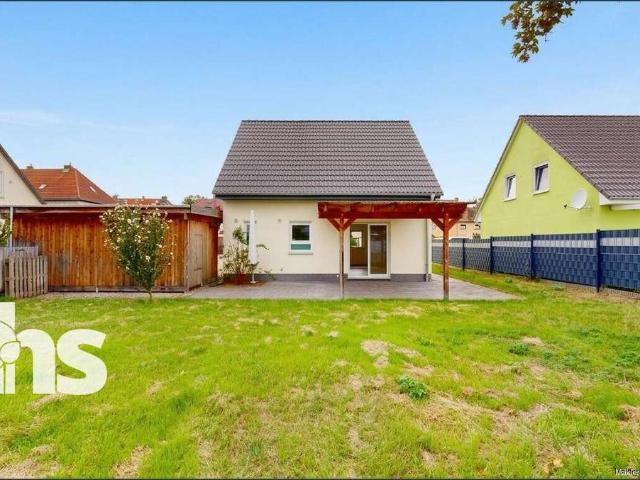 PROVISIONSFREI: Einfamilienhaus in Merseburg – Baujahr 2018, Garten & moderne Technik