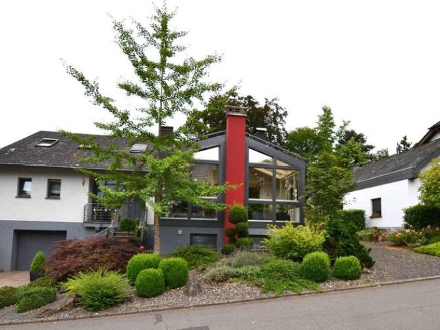 PROVISIONSFREI | Einfamilienhaus mit 2 Einliegerwohnungen