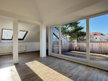 Provisionsfrei! Eigentumswohnung mit Dachterrasse in absoluter Bestlage von Dresden Plauen