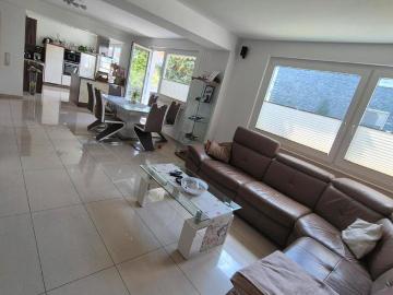 Etagenwohnung kaufen in Langerfeld - Garten