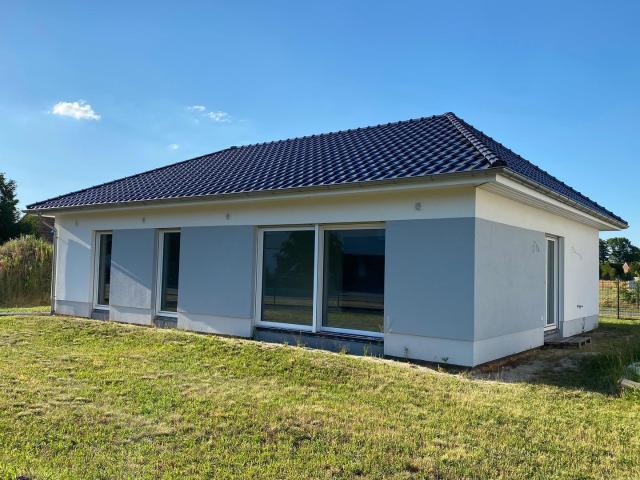 Provisionsfrei, Erstbezug, Charmanter Bungalow inkl. Grundstück in Sonnewalde Münchhausen!