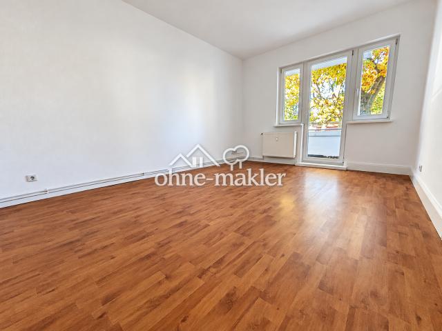 PROVISIONSFREI: Erstbezug nach Modernisierung! Ruhige 2 Zi Whg. Nahe Tempelhof Feld mit Balkon