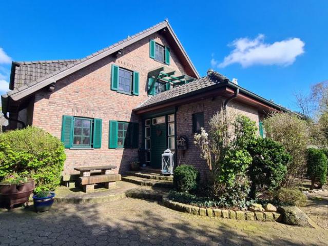 Provisionsfrei* ETW Erdg. Wohnung, Pferdehaltung, Pool, Sauna, 1,5 ha Wiese u. Wald