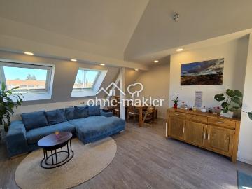 Provisionsfrei: Exklusive, lichtdurchflutete 3½ Zimmer Dachgeschosswohnung mit Ausbaureserve