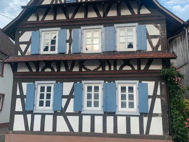 Provisionsfrei ! Fachwerk Doppelhaus mit zusätzlichem Bauplatz