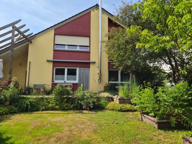Provisionsfrei* Freistehendes EFH in Nauheim mit idyllischem nicht einsehbarem Garten und Garage