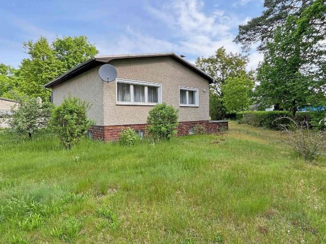 Provisionsfrei für den Käufer… Wohnhaus im Grünen mit großem Grundstück