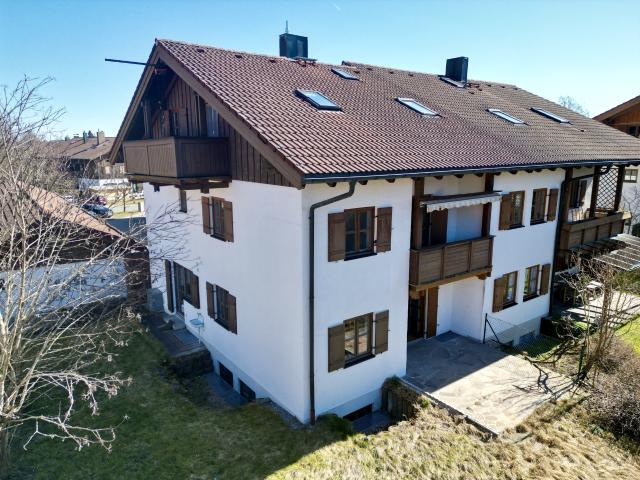 Provisionsfrei für den Käufer: Doppelhaushälfte mit ca. 203 m² Wohnfläche und 8 Zimmern – viel Platz für die ganze Familie!