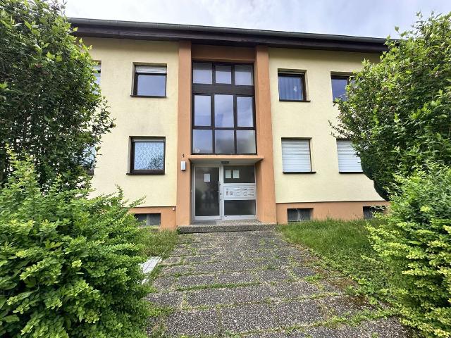 Provisionsfrei für den Käufer * Sanierte Eigentumswohnung + Garage