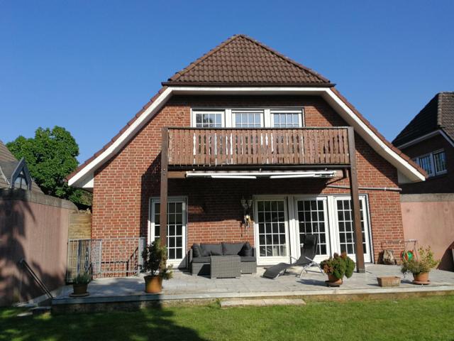 Provisionsfrei Gepflegtes & freistehendes 1 2 FH in bevorzugter Toplage von Altenrath