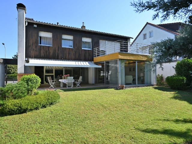 PROVISIONSFREI Geschmacksicheres Designerhaus