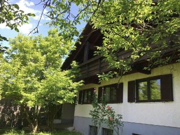 Provisionsfrei! Großes Einfamilienhaus zur Eigennutzung mit Vermietungspotential nahe Ammersee