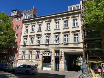 Provisionsfrei. Großzügige Altbauwohnung im Herzen Neuköllns. Bezugsfrei ab dem 1.8.26