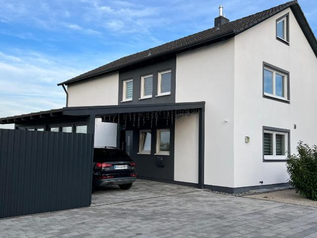 PROVISIONSFREI* Großzügiges Einfamilienhaus mit hochwertiger Ausstattung in Alleinlage