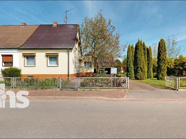 PROVISIONSFREI: Halle Saale – Doppelhaushälfte mit Wintergarten & großem Grundstück