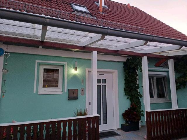 Provisionsfrei: Haus mit PV, Speicher, Sauna & Garten