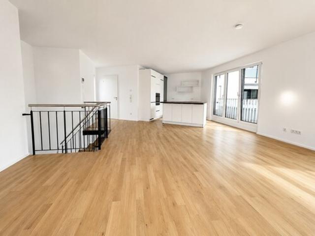 Provisionsfrei! Haus im Haus Konzept Exklusive Maisonettewohnung mit 15 m² Dachterrasse Erstbezug in Bilk