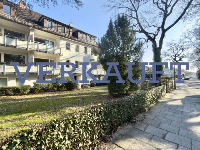 Provisionsfrei / Helle 4 Zimmer Wohnung mit zwei Balkonen