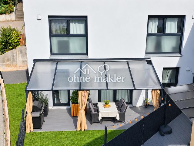 [PROVISIONSFREI] Helle 4 Zimmer Maisonette mit EBK, überdachter Terrasse und 2 Garagenplätzen
