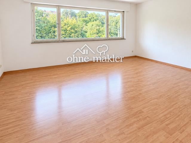 Provisionsfrei Helle 1,5 Zimmer Wohnung mit Stellplatz und hervorragender ÖPNV Anbindung