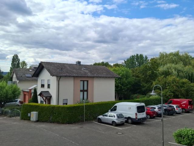 Provisionsfrei* Hübsches Apartment in Ingelheim Frei Weinheim zu kaufen. Preis verhandelbar