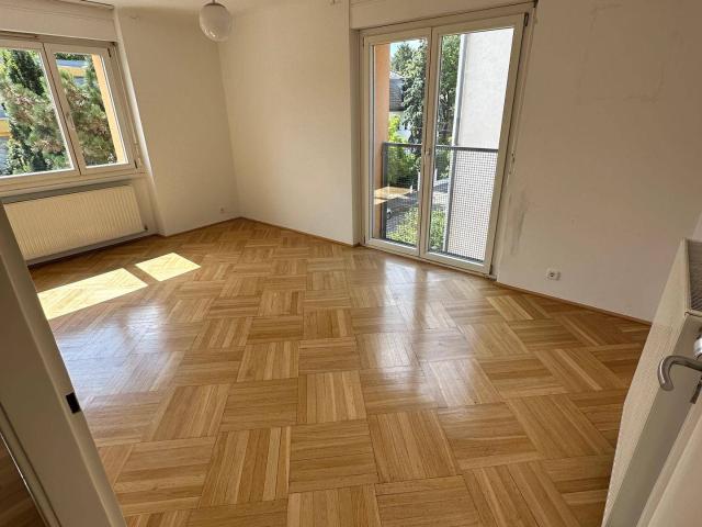 Provisionsfrei, ideal für ein junges Paar, gemütliche 3 Zimmerwohnung mit Balkon in Grünruhelage in Hietzing