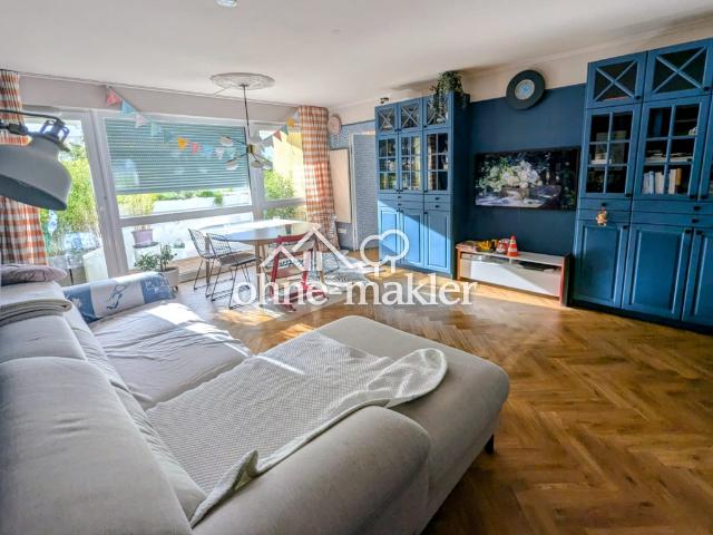 Provisionsfrei: Komplett renovierte 4 Zi. Wohnung mit Balkon bei München Haar