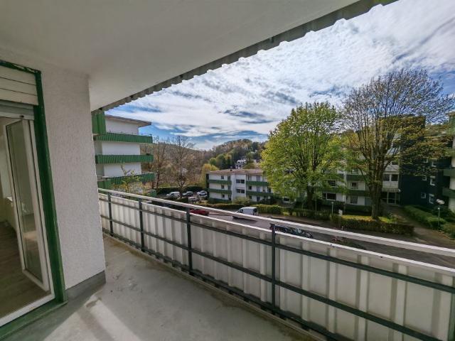 Provisionsfrei* Lichtdurchflutete 3 Zimmer Wohnung mit zwei Balkonen