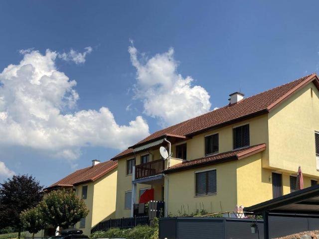 Lichtdurchflutete 3 Zimmer Wohnung mit Balkon in ruhiger Lage geförderte Miete 3 Zimmer
