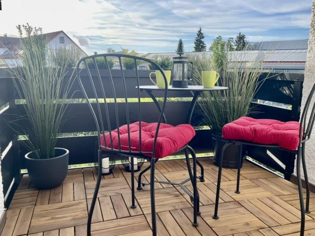 Provisionsfrei LL in zentraler Lage 3 Zi WG mit Balkon