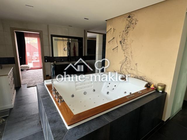 PROVISIONSFREI. Luxuriöses 4 Zimmer Penthouse mit 264 m² im Zentrum von Gerlingen