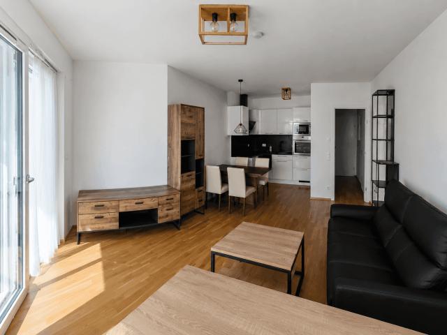 Provisionsfrei: Moderne, möblierte 2 Zimmer Wohnung mit Loggia & Pool im Atzgersdorfer Karree