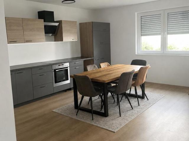 Provisionsfrei, Moderne ETW mit Garten
