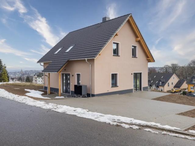 PROVISIONSFREI: Modernes 4 Zimmer Wohlfühldomizil mit Einbauküche, Wärmepumpe & 426 qm Garten