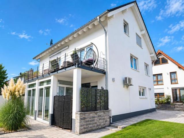 Provisionsfrei* Modernes Wohnhaus mit Einliegerwohnung in St. Leon provisionsfrei zu verkaufen