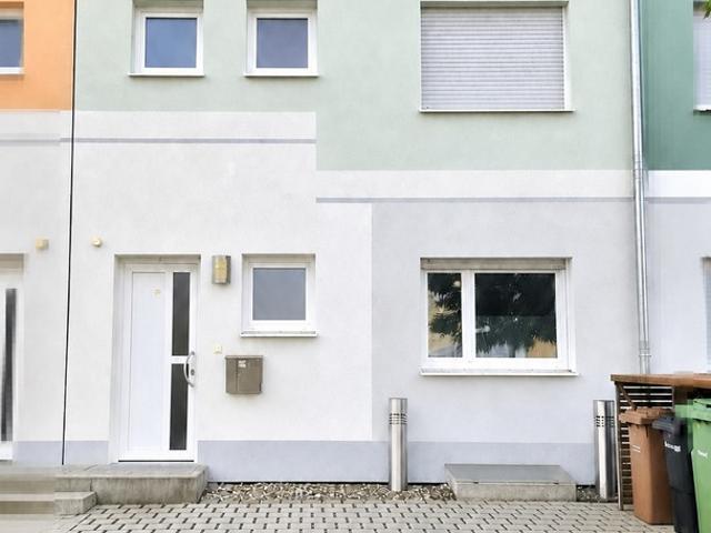 Provisionsfrei: Modernes RMH Bj. 2019 mit 163 m², Südost Garten, Studio & Dachterrasse