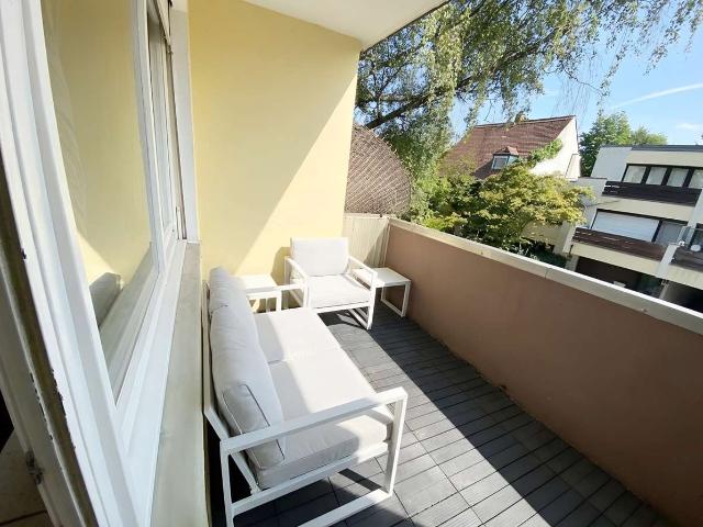 Provisionsfrei! Modernisierte 3 Zi. WHG mit sonnigem Balkon
