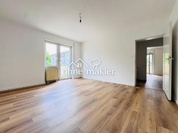 Provisionsfrei: Modernisierte 3 Zimmer Wohnung mit 2 Balkonen, saniertem Bad und Hobbyraum