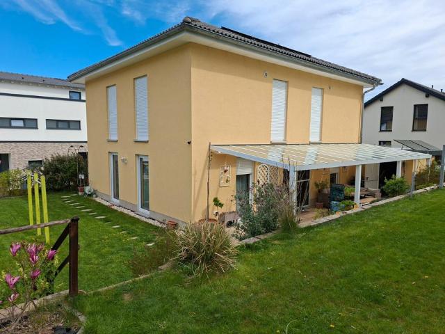 Provisionsfrei Neuwertige Stadtvilla in Bad Schwalbach