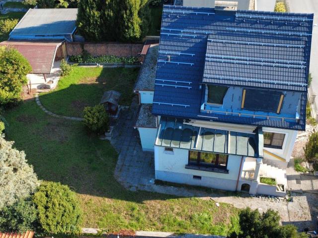 Provisionsfrei NEU saniertes Haus – Erstbezug – mit Garten „Haus mit Geschichte trifft Moderne“