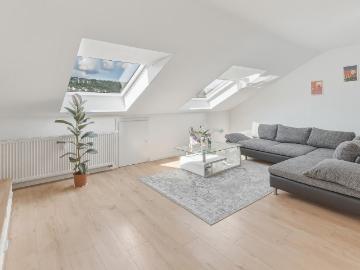 PROVISIONSFREI: renovierte & hübsche 2 Zimmer Wohnung in guter Lage